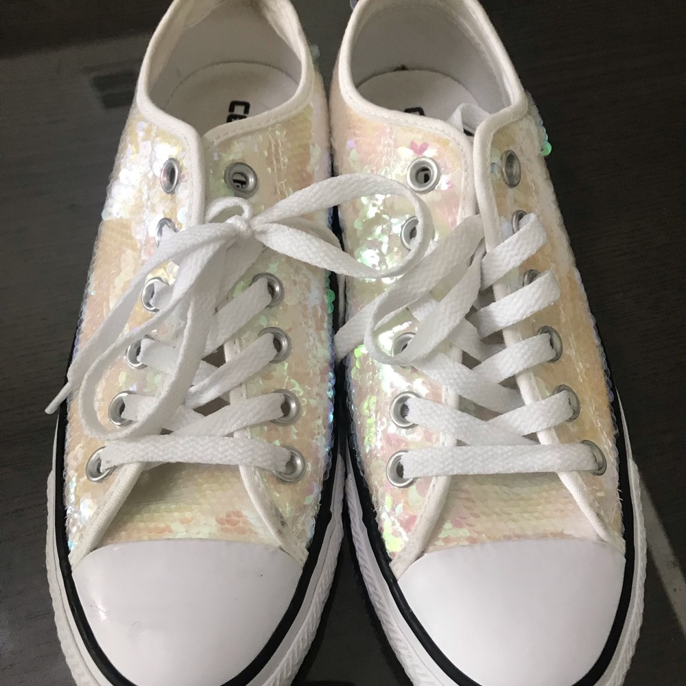 Converse